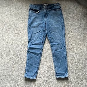 311 shaping skinny ankle Levi’s